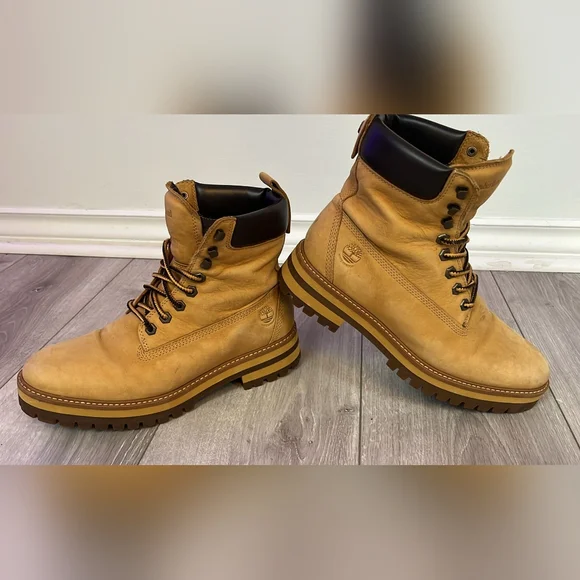 TIMBERLANDS - Picture 2 of 5